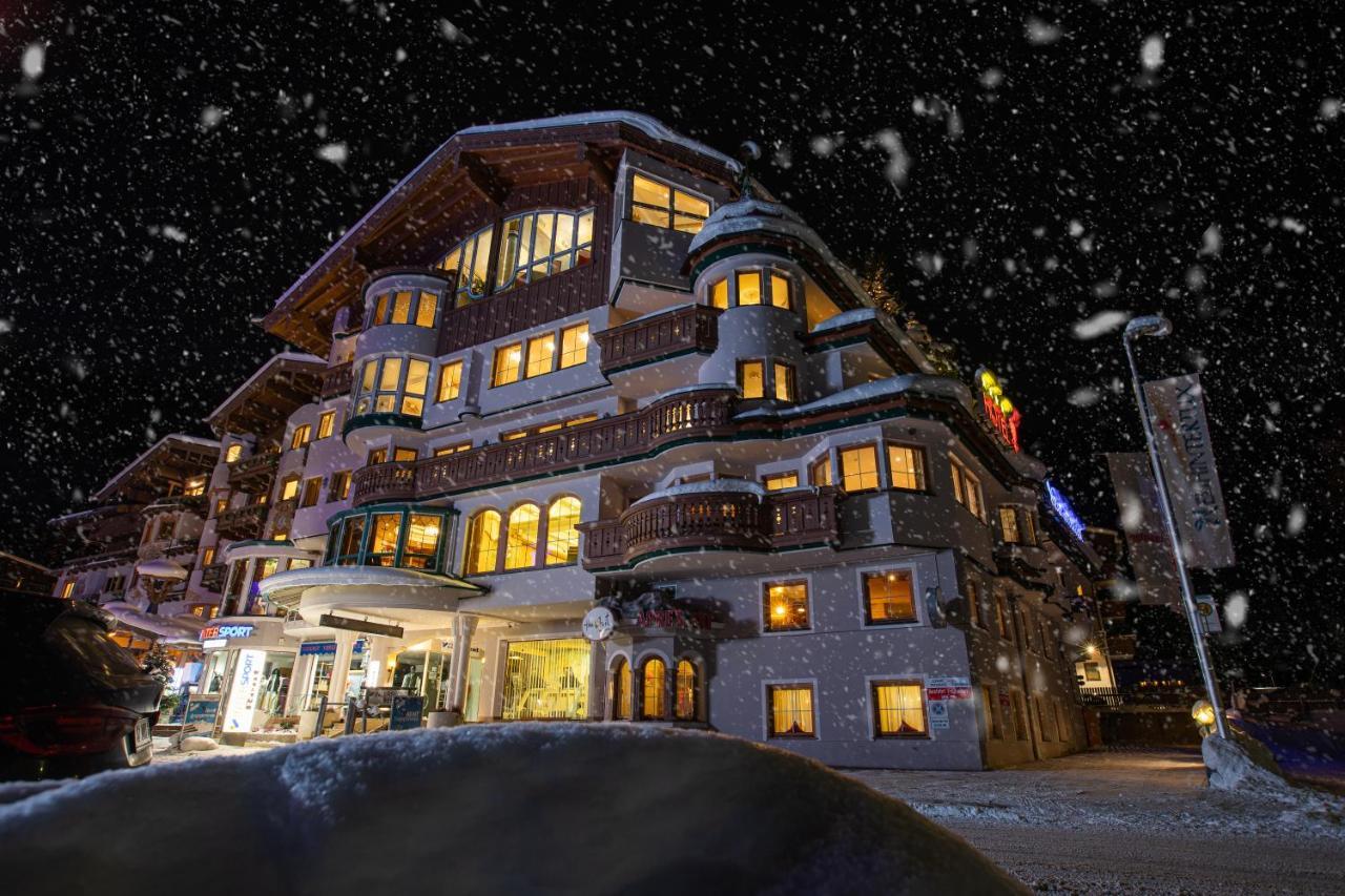 Hotel Neuhinterトゥクス エクステリア 写真