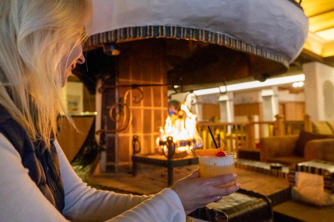 Hotel Neuhinterトゥクス エクステリア 写真