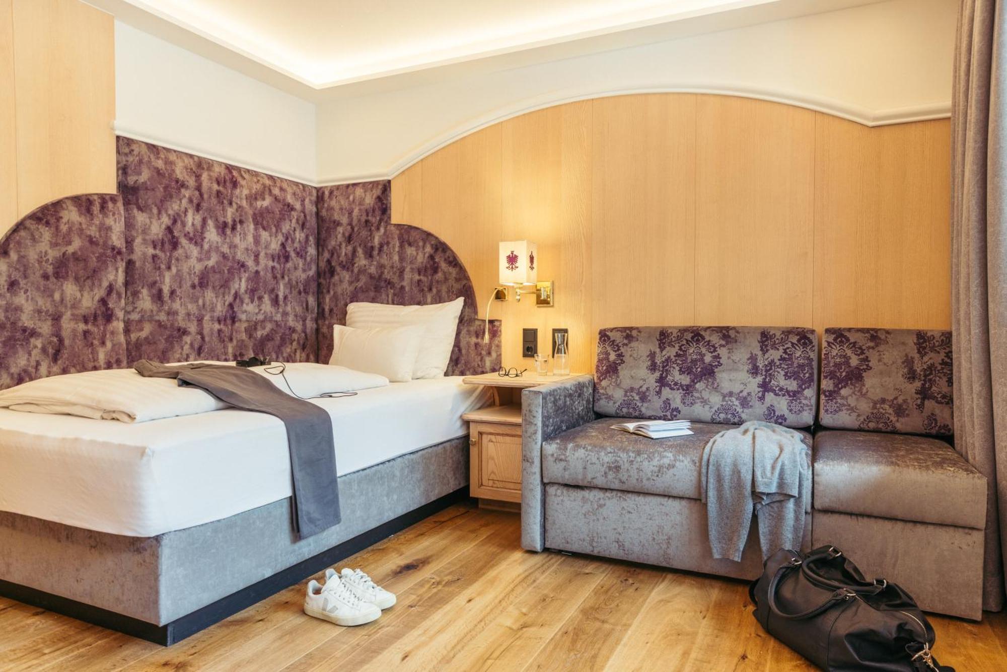 Hotel Neuhinterトゥクス エクステリア 写真