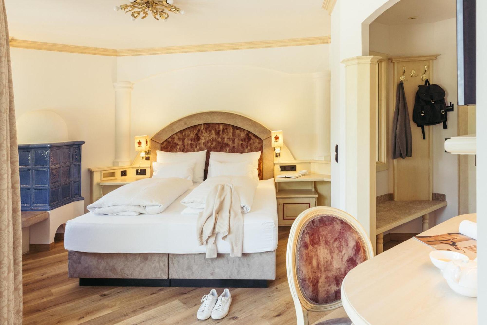 Hotel Neuhinterトゥクス エクステリア 写真